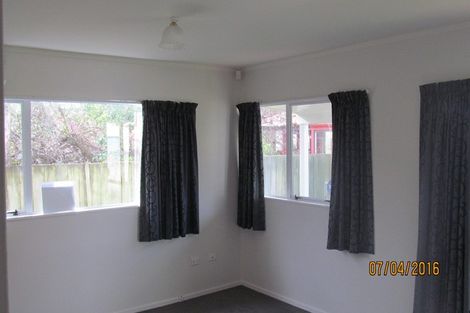 Photo of property in 2/17 Fitzherbert, Alicetown, Lower Hutt, 5010