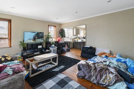 Photo of property in 5 Churchill Avenue, Feilding, 4702