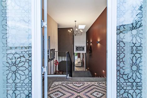 Photo of property in 2 Redcliffs View Lane, Redcliffs, Christchurch, 8081