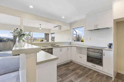 Photo of property in 9 Keel Place, Whitby, Porirua, 5024