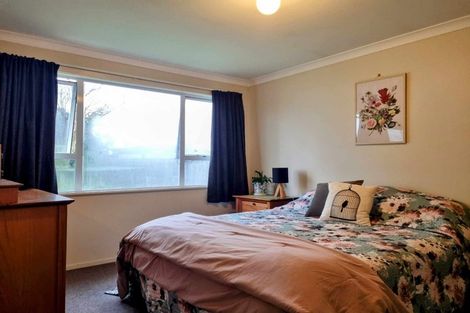 Photo of property in 136a Seaview Road, Westown, New Plymouth, 4310