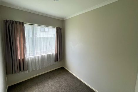 Photo of property in 33 Luanda Drive, Ranui, Auckland, 0612