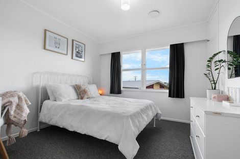 Photo of property in 180 Sandwich Road, St Andrews, Hamilton, 3200