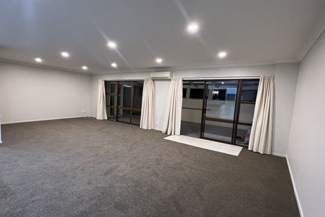 Photo of property in 2/54 Ray Small Drive, Pahurehure, Papakura, 2113