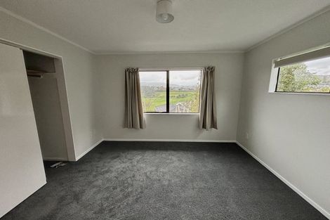 Photo of property in 22 Albatross Close, Whitby, Porirua, 5024