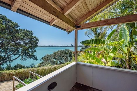 Photo of property in 5 Beresford Street, Bayswater, Auckland, 0622