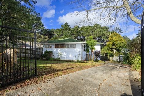 Photo of property in 25 Lavery Place, Sunnynook, Auckland, 0632