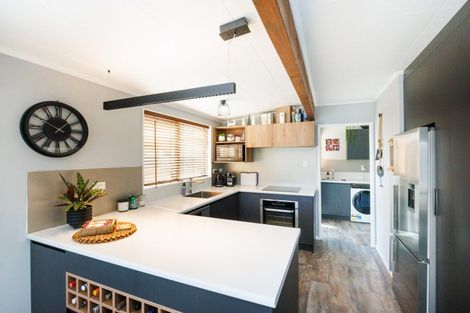 Photo of property in 20 Cargill Grove, Kelvin Grove, Palmerston North, 4414