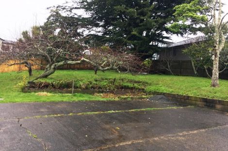 Photo of property in 23 Sheridan Drive, New Lynn, Auckland, 0600