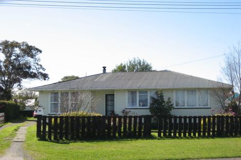 Photo of property in 72 Taumaihi Street, Bulls, 4818