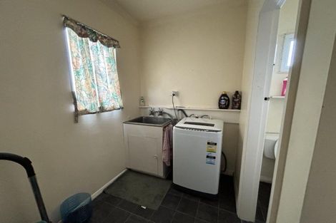 Photo of property in 20 Carlton Avenue, Gonville, Whanganui, 4501