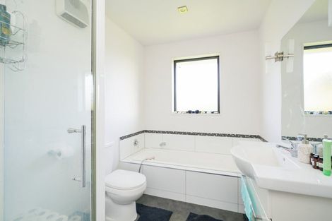 Photo of property in 28 Majestic Chance, Seaward Bush, Invercargill, 9812