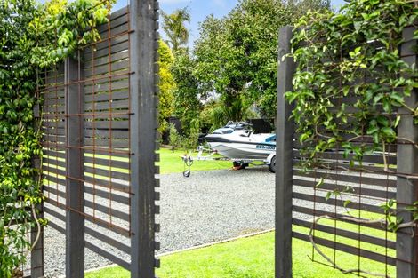 Photo of property in 4a Riverside Drive, Point Wells, 0986