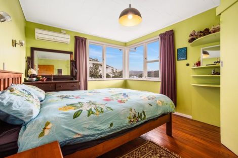 Photo of property in 32 Papakowhai Road, Papakowhai, Porirua, 5024