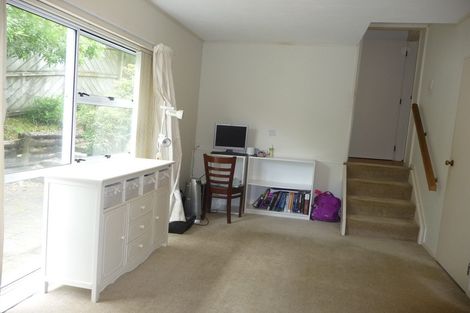 Photo of property in 2/16 Ronald Macken Place, Windsor Park, Auckland, 0632