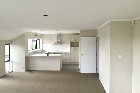 Photo of property in 1/13 Naviti Place, Browns Bay, Auckland, 0630