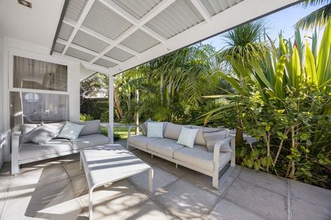 Photo of property in 58 Church Street, Devonport, Auckland, 0624