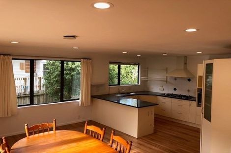 Photo of property in 51 Saddleback Rise, Murrays Bay, Auckland, 0630