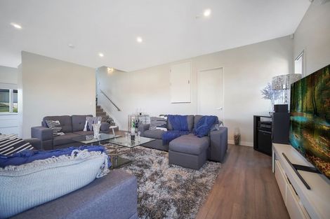 Photo of property in 11 Regis Park Drive, Pukekohe, 2120