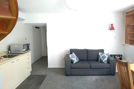 Photo of property in 16 Taungata Road, York Bay, Lower Hutt, 5013