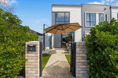 Photo of property in 8 Patariki Way, Beach Haven, Auckland, 0626