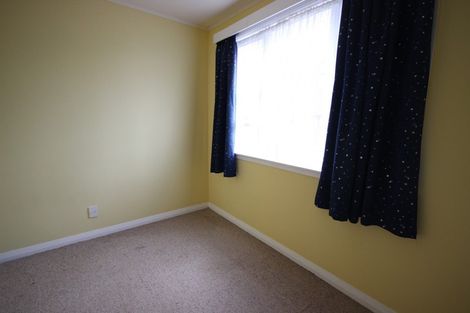 Photo of property in 2 Bristol Crescent, Roslyn, Palmerston North, 4414