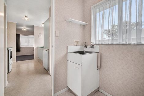 Photo of property in 105 Hillcrest Drive, Kelvin Grove, Palmerston North, 4414