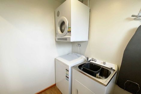 Photo of property in 15 Oldwood Street, Bishopdale, Christchurch, 8053