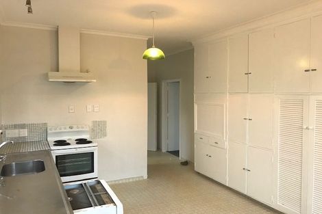 Photo of property in 7 Waiteata Road, Kelburn, Wellington, 6012