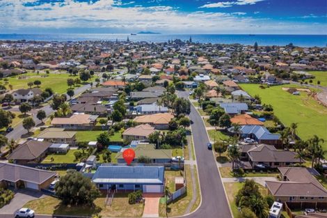 Photo of property in 5 Dune Avenue, Papamoa Beach, Papamoa, 3118