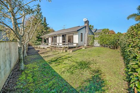 Photo of property in 8 Beirut Court, The Gardens, Auckland, 2105