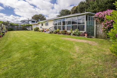 Photo of property in 36 Scott Avenue, Otaki Beach, Otaki, 5512