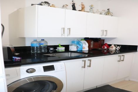 Photo of property in 536 Great South Road, Huntly, 3700