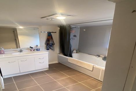 Photo of property in 35 Racecourse Road, Waipukurau, 4200