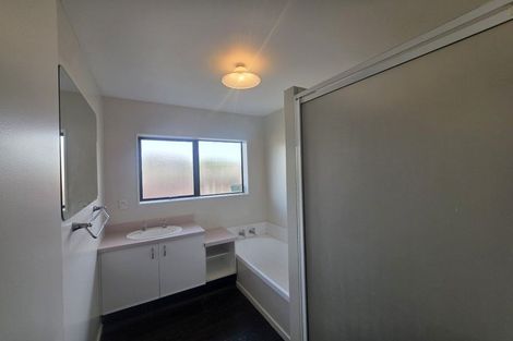 Photo of property in 11 Crisp Drive, Papamoa Beach, Papamoa, 3118