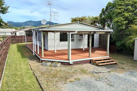 Photo of property in 62 Rata Road, Raumati Beach, Paraparaumu, 5032