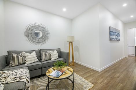 Photo of property in 49 Kewa Road, Albany Heights, Auckland, 0632