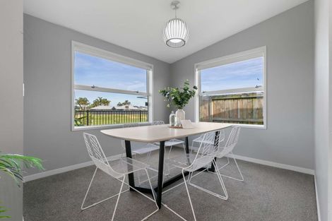 Photo of property in 16 Manuka Street, Papamoa Beach, Papamoa, 3118