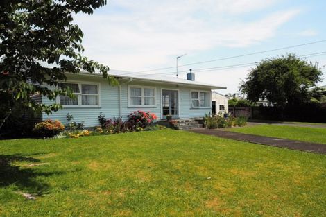 Photo of property in 6 Selwyn Street, Levin, 5510