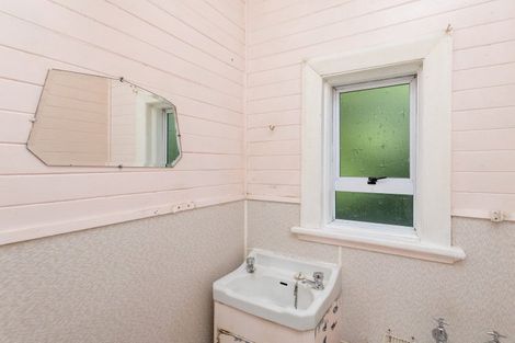 Photo of property in 3 Haldane Street, Elgin, Gisborne, 4010