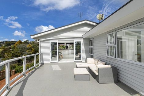 Photo of property in 90 Matipo Road, Mairangi Bay, Auckland, 0630