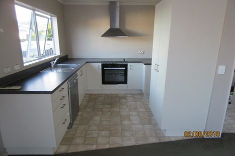 Photo of property in 32a Aniseed Grove, Timberlea, Upper Hutt, 5018