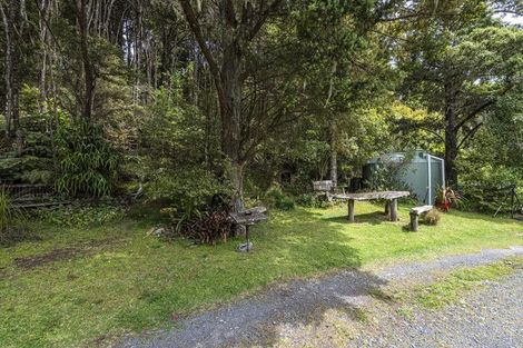 Photo of property in 64 Paparoa Station Road, Paparoa, 0571