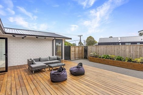 Photo of property in 55 Elizabeth Street, Waikanae, 5036