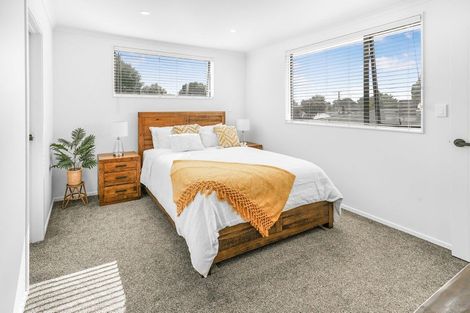 Photo of property in 2/12 Liston Crescent, Hillcrest, Hamilton, 3216