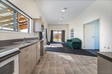 Photo of property in 14 Rena Place, Whitianga, 3510