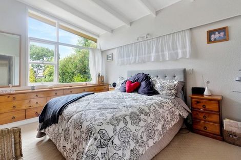 Photo of property in 6 Alwyn Avenue, Te Atatu South, Auckland, 0610