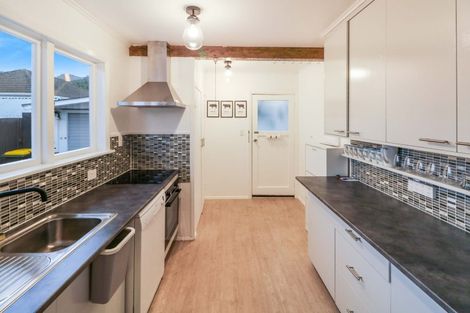 Photo of property in 3 Totara Street, Wainuiomata, Lower Hutt, 5014