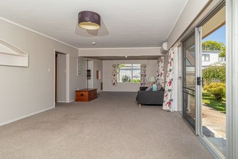Photo of property in 58a Te Mata Road, Havelock North, 4130