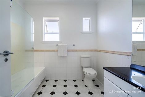 Photo of property in 2/22 Onepoto Road, Hauraki, Auckland, 0622